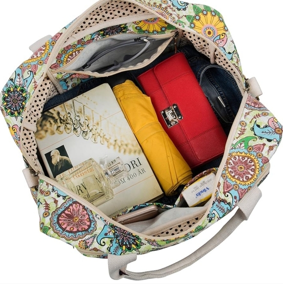 Malirona Weekender Duffel Bag - Picture 9 of 9